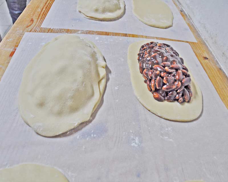 preparazione mastacciuoli impasto specialita sangiovannesi
