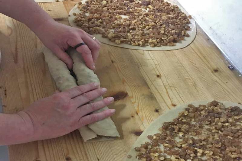 preparazione mastacciuoli impasto specialita sangiovannesi